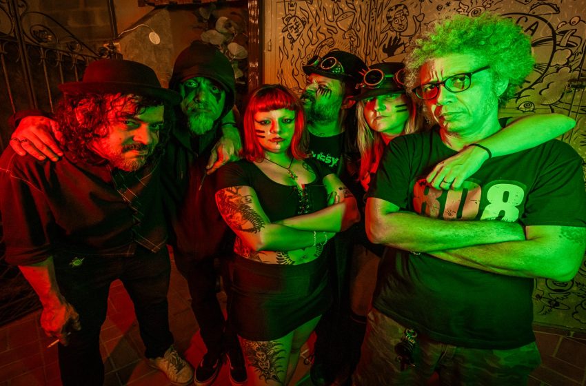  808 Punks e Mortus juntos em dois singles ao vivo
