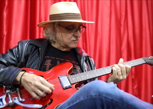  Cazandeh traz à tona suas Marés Invisíveis